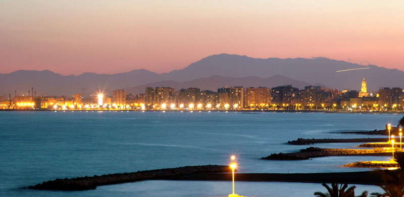 Málaga de noche