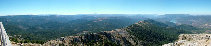 vista desde el yelmo hacia cazorla